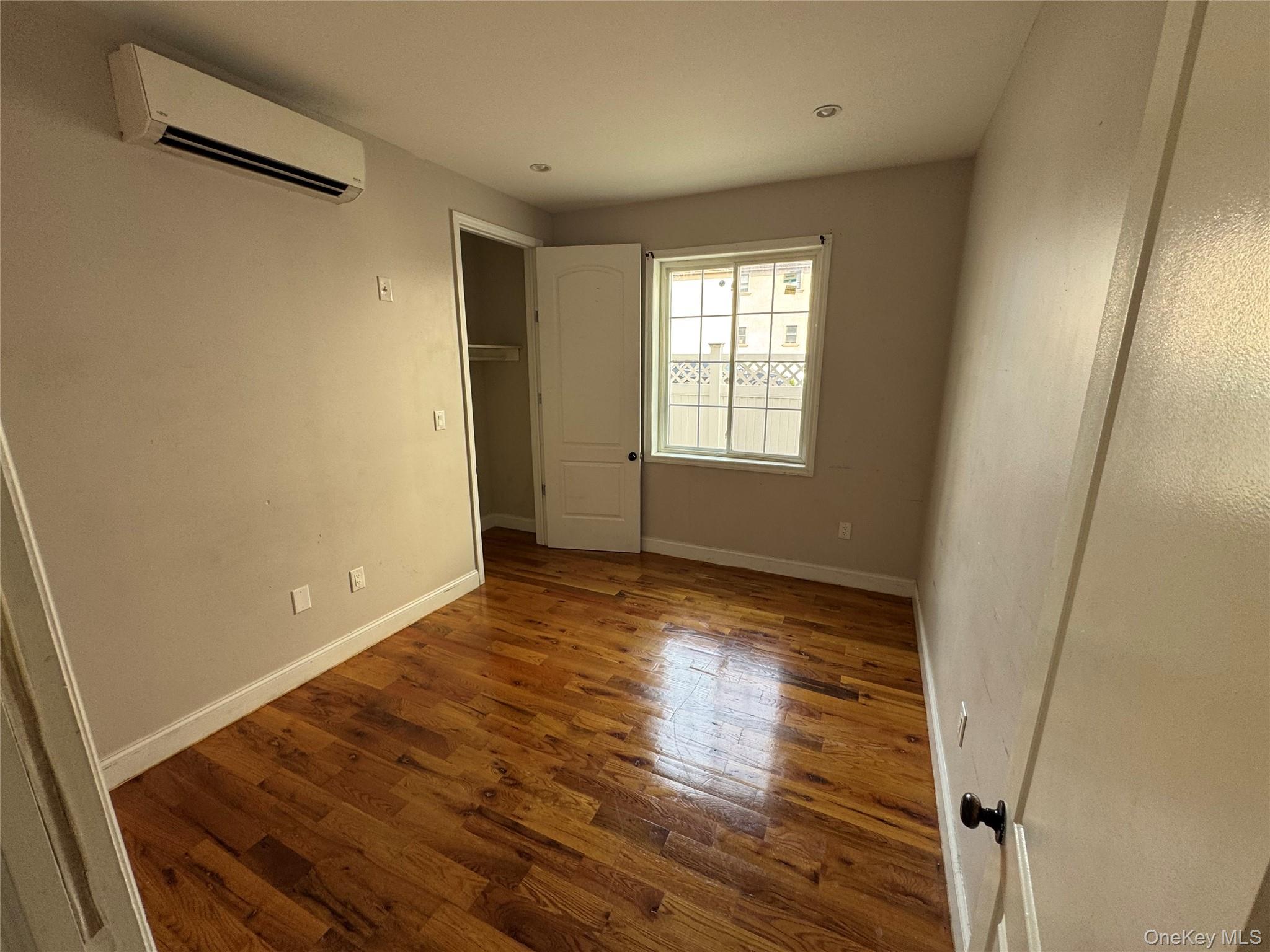 #4 photo, 13814 Brookville Boulevard, Rosedale , NY 11422