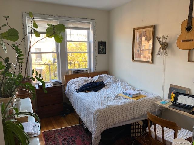 #16 photo, 2554 35th Street, Astoria , NY 11103