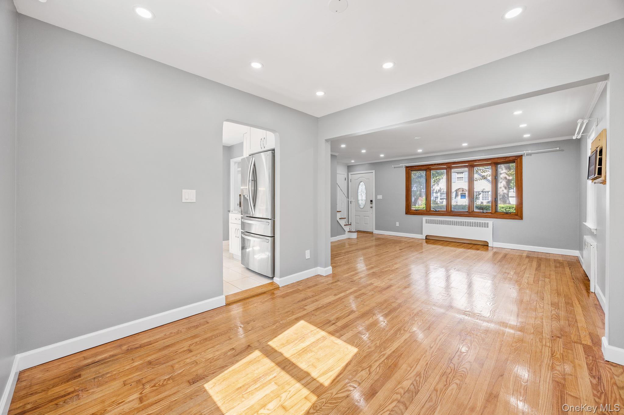 #10 photo, 111 N 7th Street, New Hyde Park , NY 11040