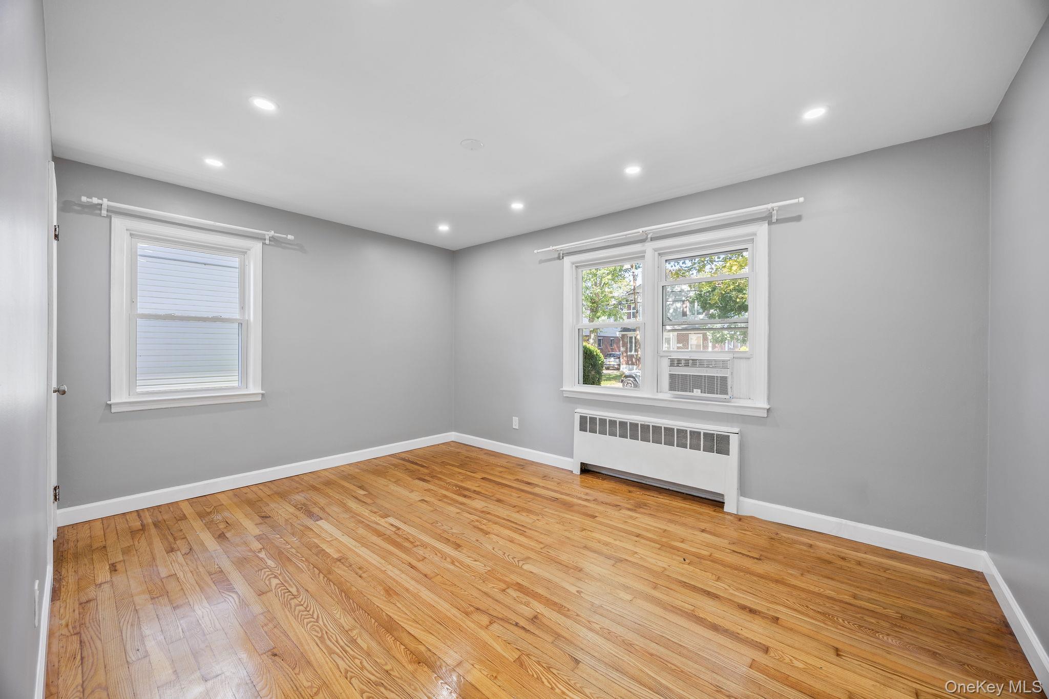 #15 photo, 111 N 7th Street, New Hyde Park , NY 11040