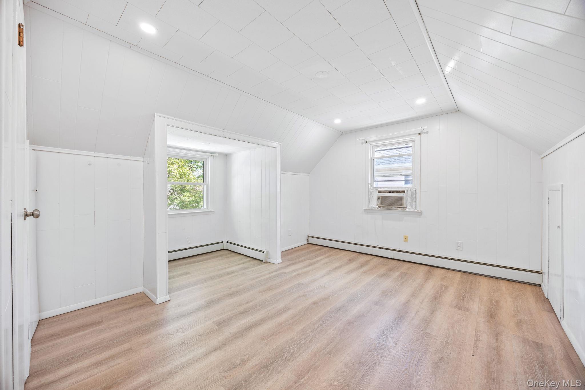 #20 photo, 111 N 7th Street, New Hyde Park , NY 11040