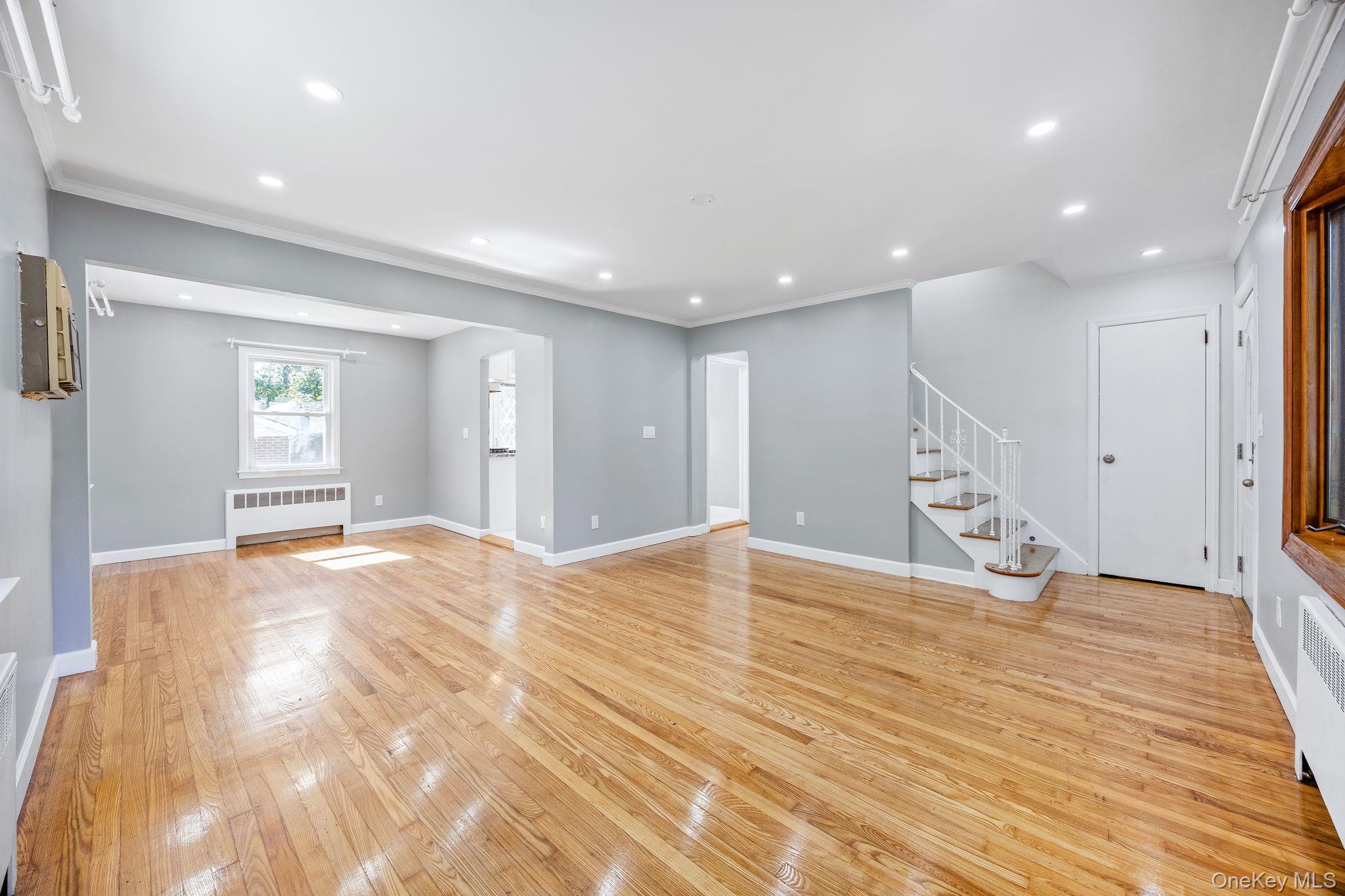 #6 photo, 111 N 7th Street, New Hyde Park , NY 11040