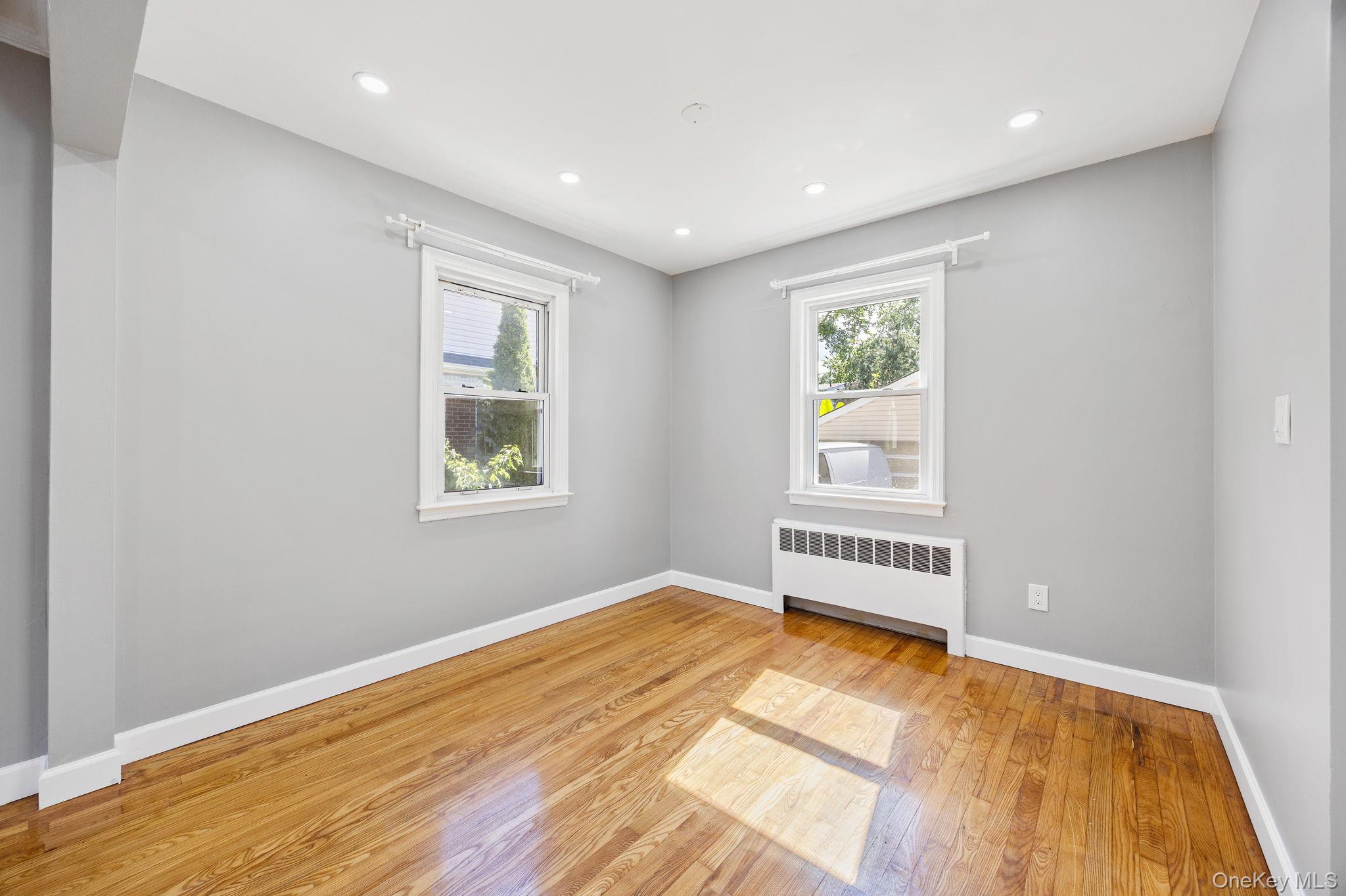 #7 photo, 111 N 7th Street, New Hyde Park , NY 11040