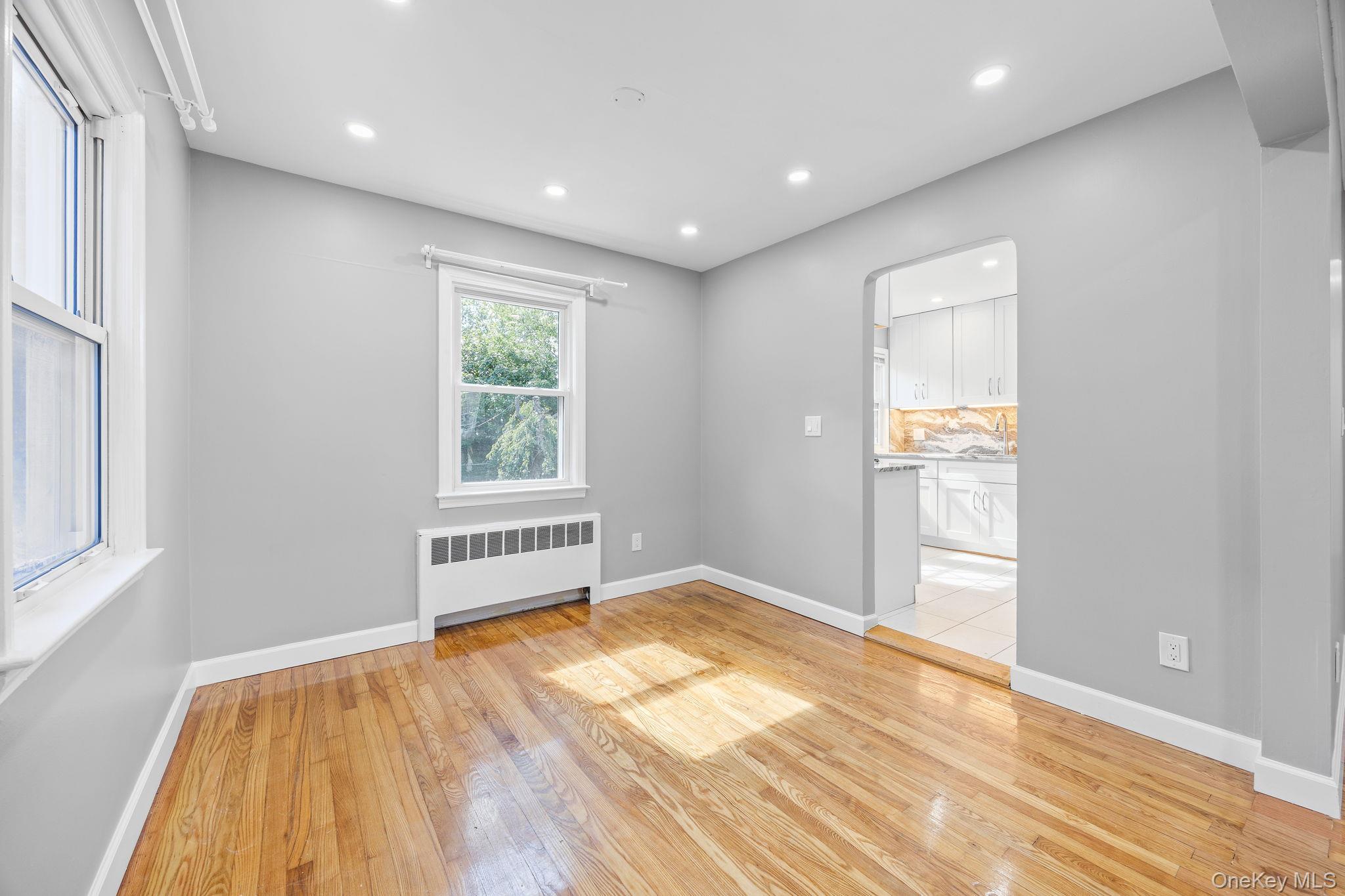 #8 photo, 111 N 7th Street, New Hyde Park , NY 11040