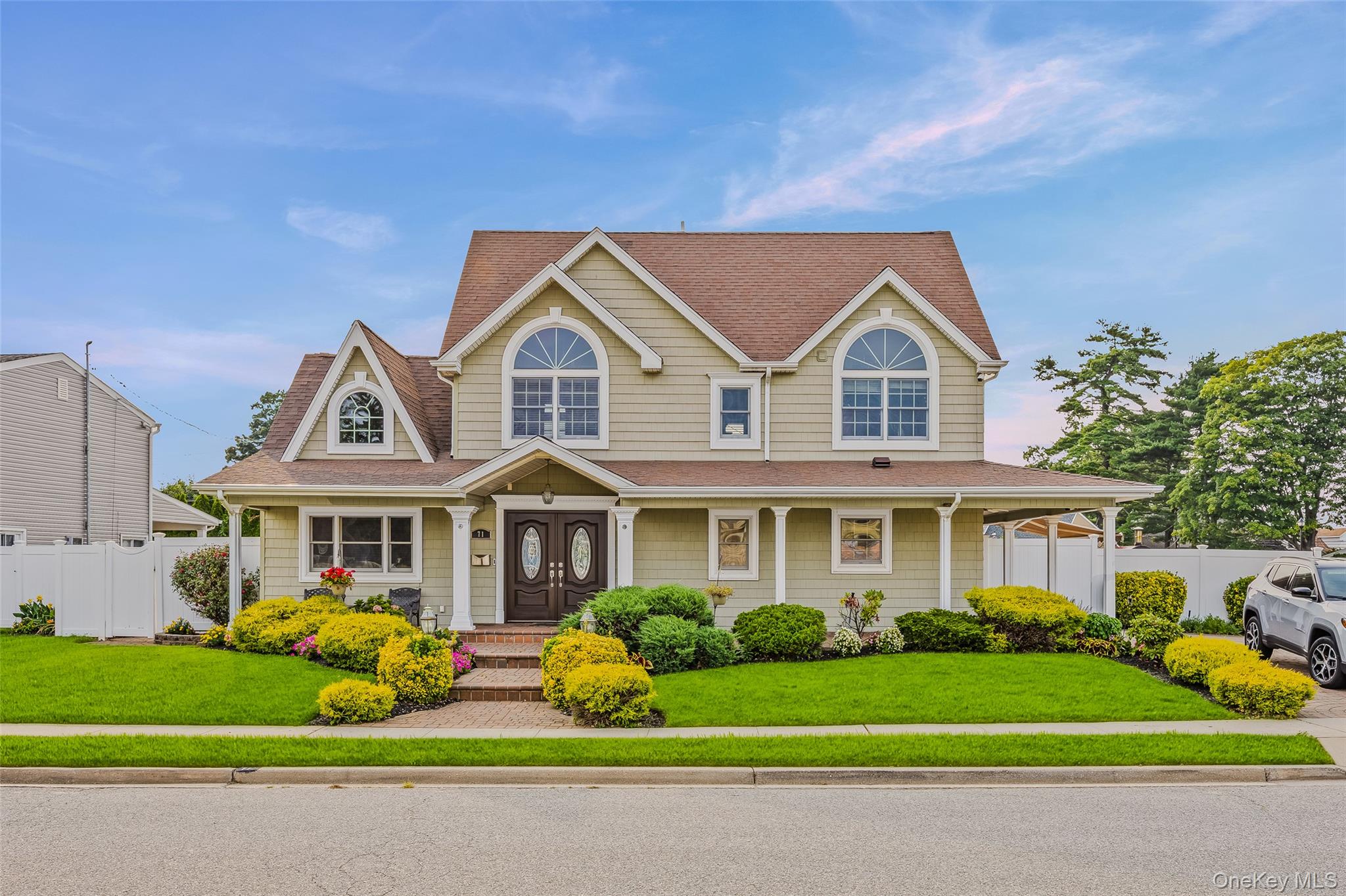 #1 photo, 71 Swing Lane, Levittown , NY 11756