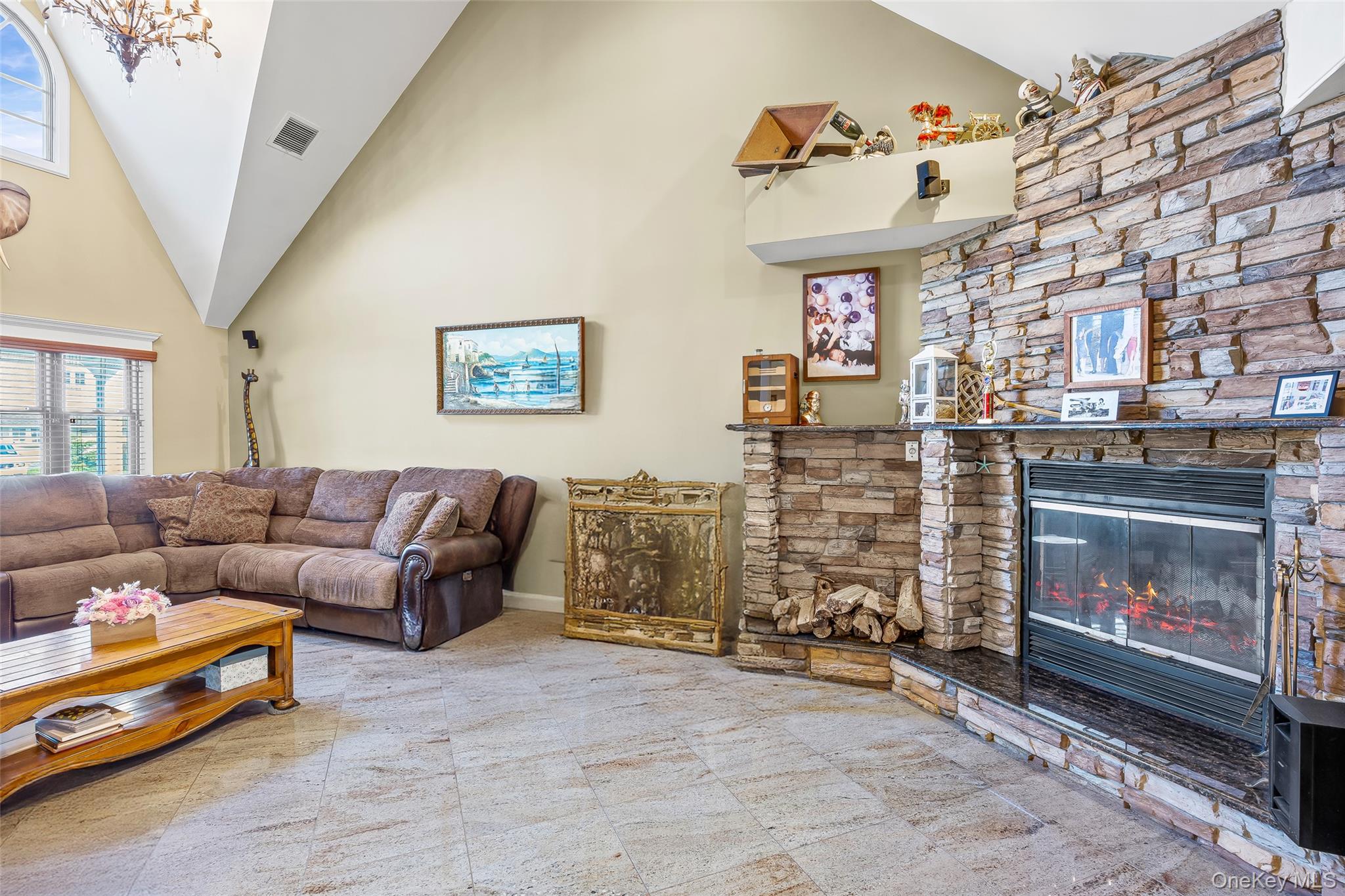 #13 photo, 71 Swing Lane, Levittown , NY 11756