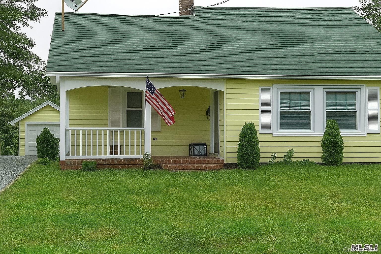 #1 photo, 15 River Road, Sayville , NY 11782