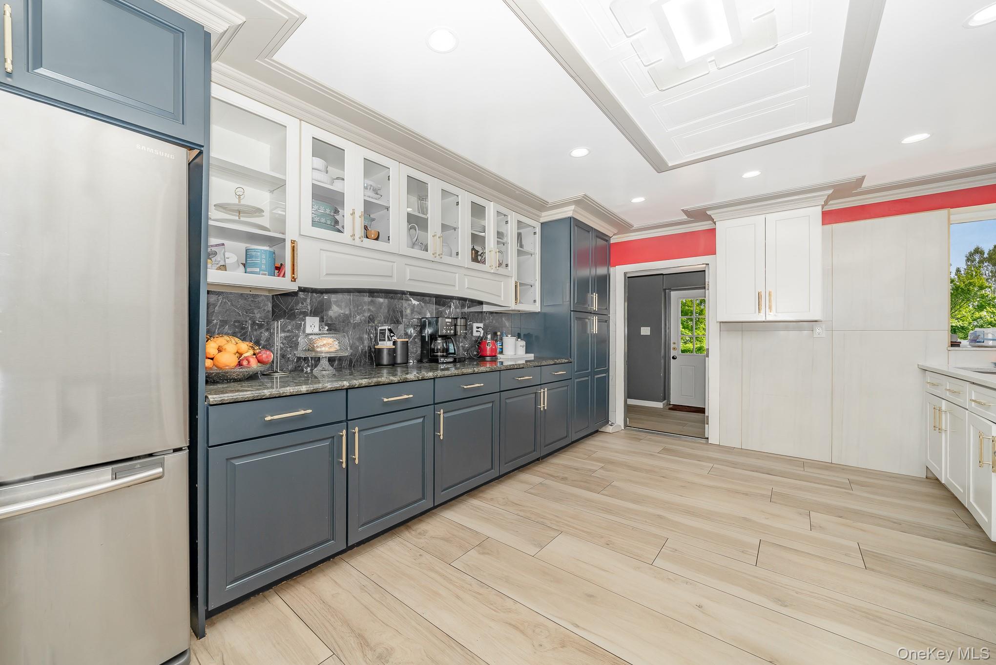 #6 photo, 28 Riverside Avenue, Amityville , NY 11701