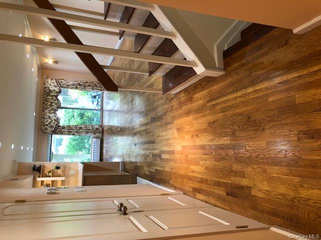 #2 photo, 12-31 Robin Lane, Bayside , NY 11360