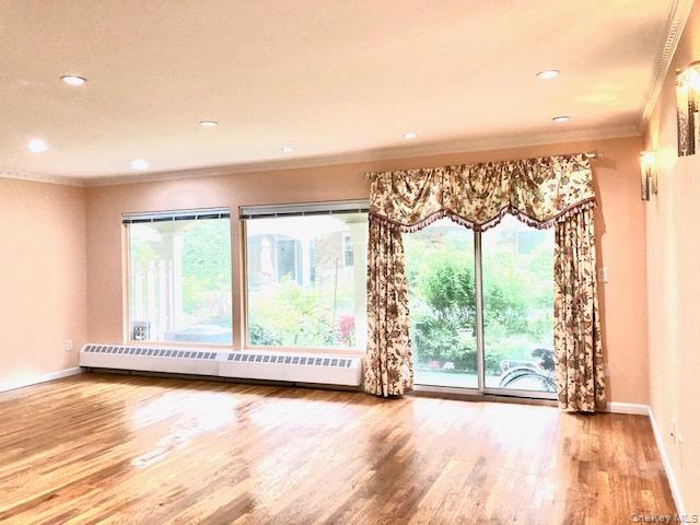 #6 photo, 12-31 Robin Lane, Bayside , NY 11360