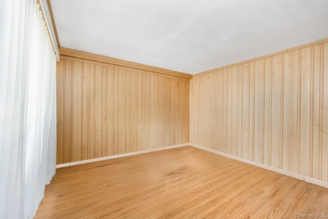 #14 photo, 67-72 78th Street, Middle Village , NY 11379