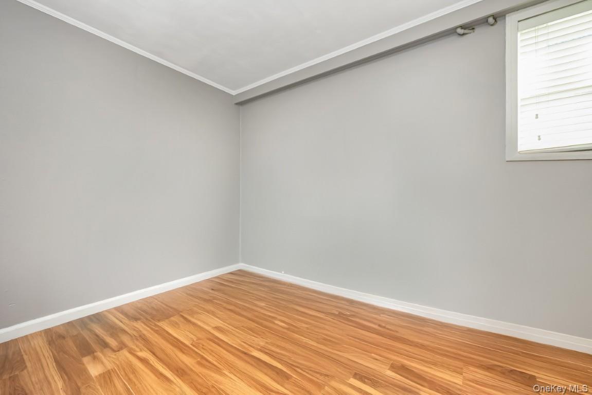 #19 photo, 67-72 78th Street, Middle Village , NY 11379