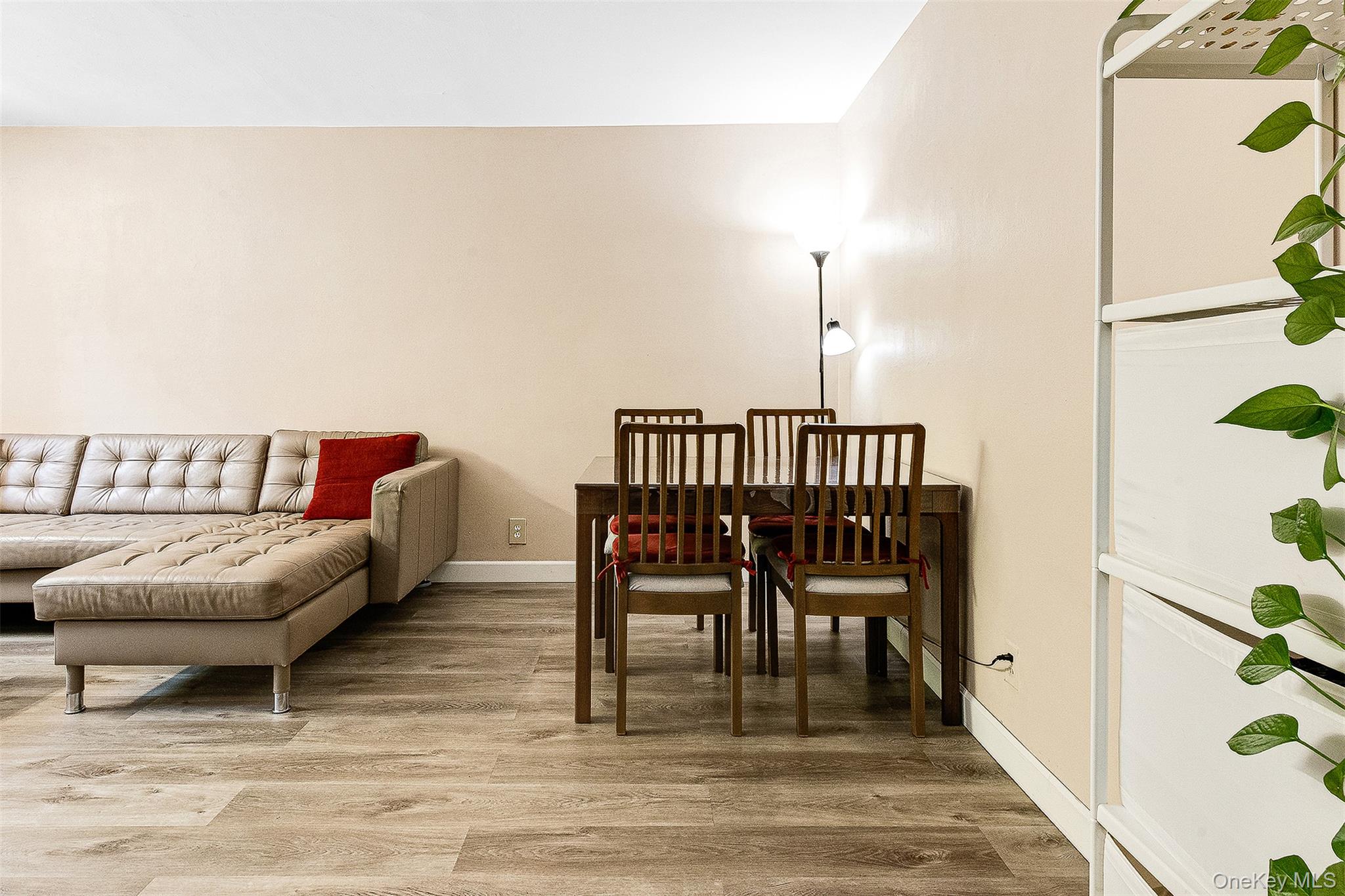 #6 photo, 96-09 67th Avenue, Rego Park , NY 11374