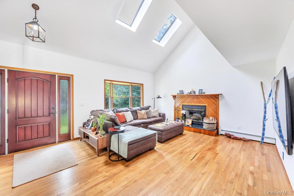 #4 photo, 46 -4 Oak Street, Centereach , NY 11720