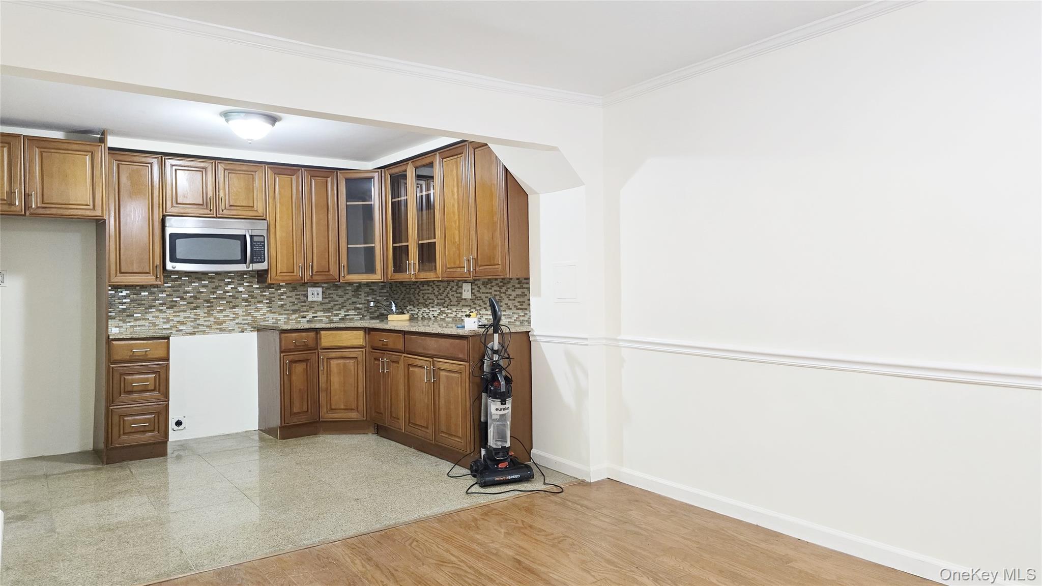 #15 photo, 209-08 23rd Avenue, Bayside , NY 11360