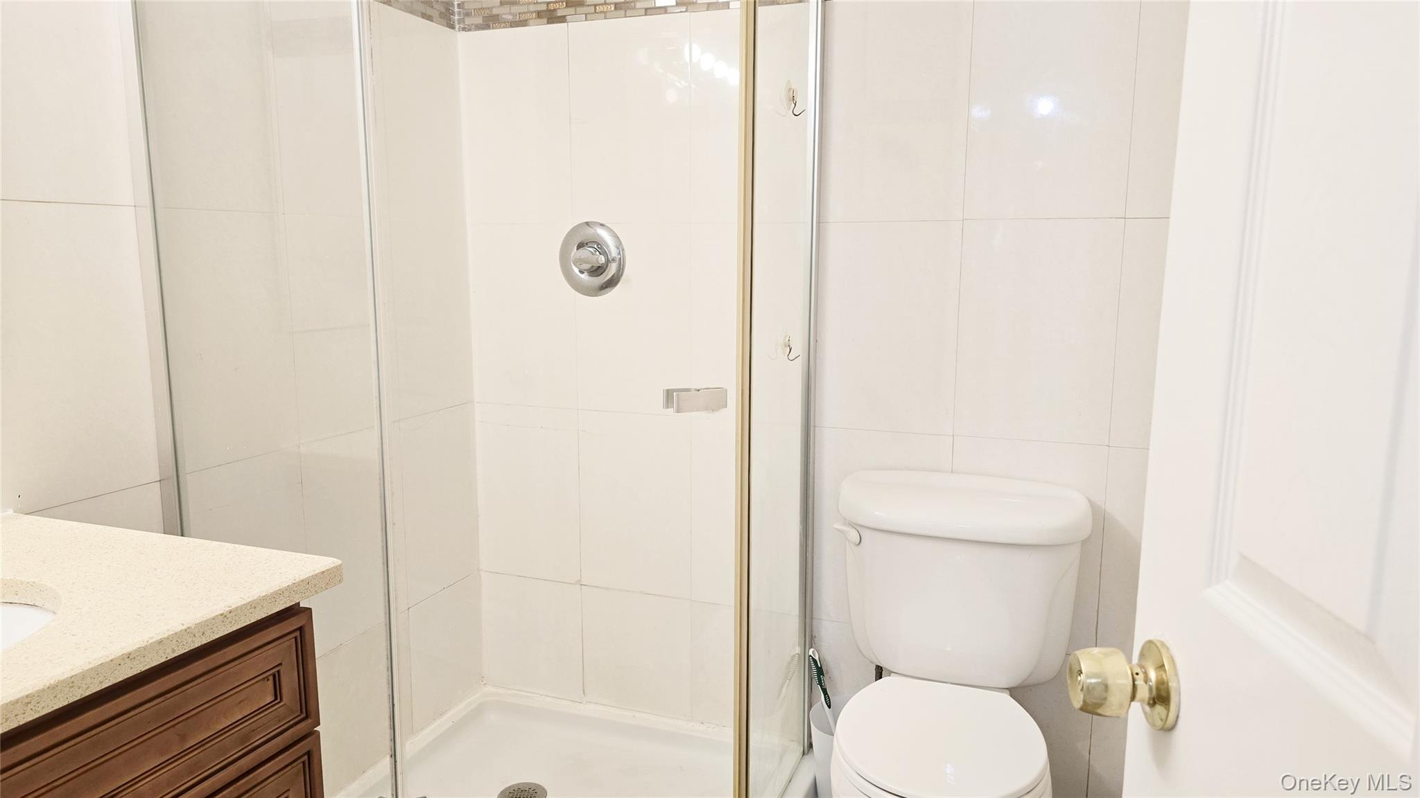 #20 photo, 209-08 23rd Avenue, Bayside , NY 11360