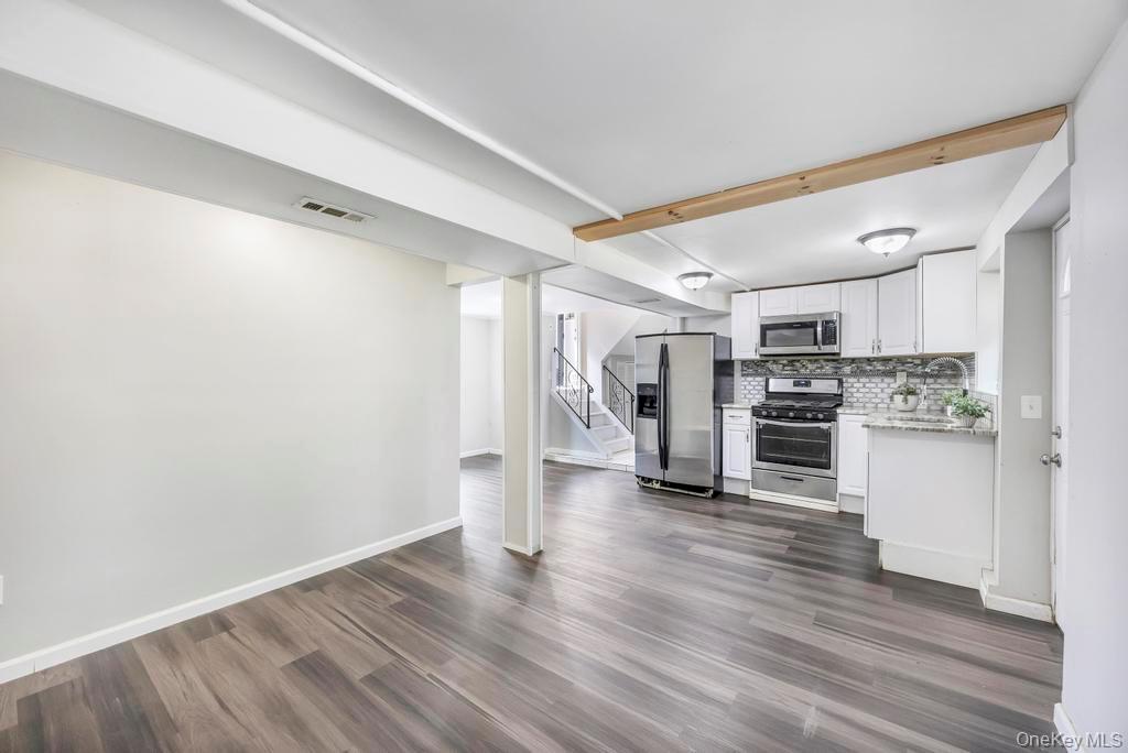 #19 photo, 191 Bergen Street, Port Jefferson Station , NY 11776