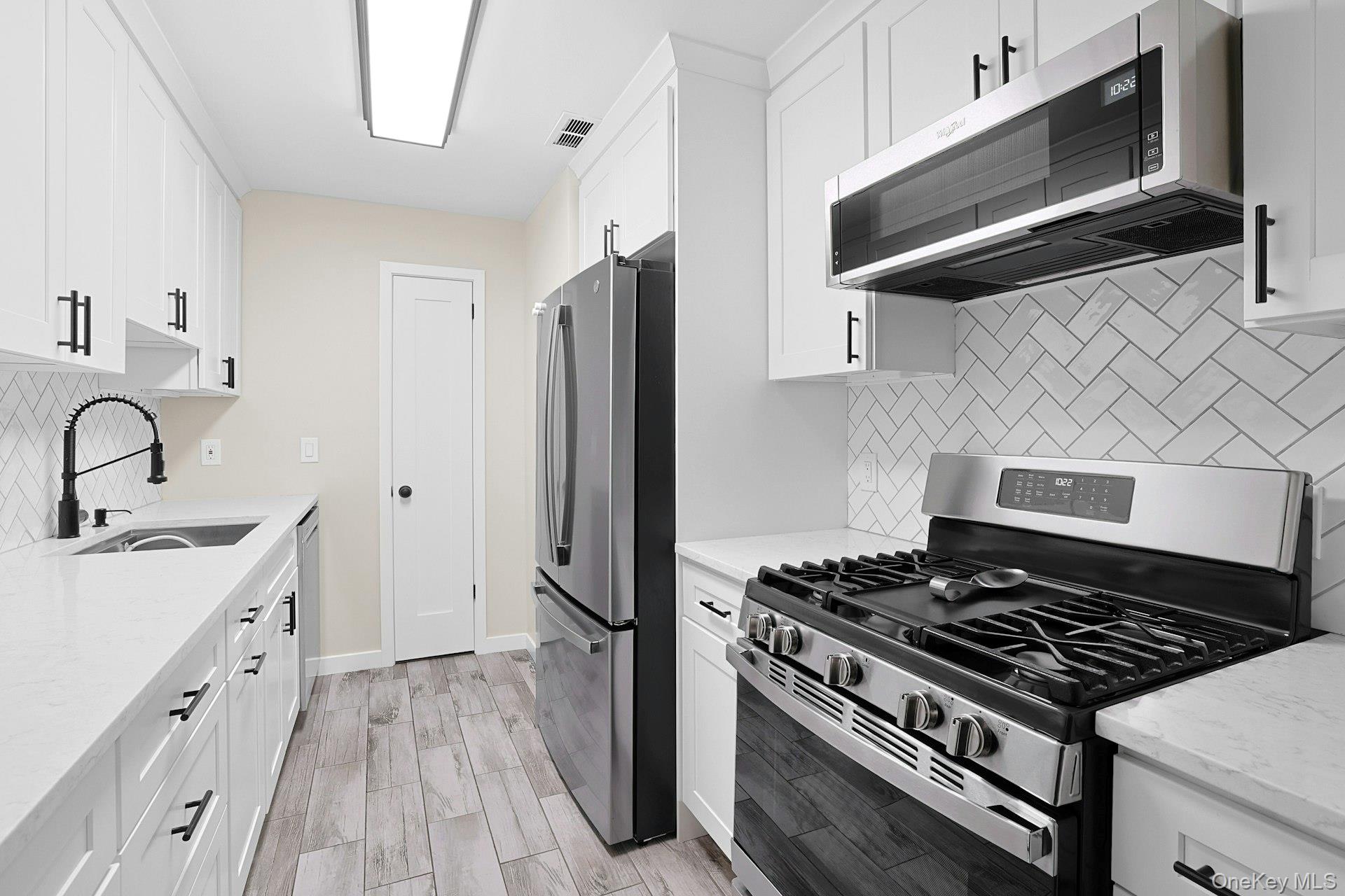 #14 photo, 108 Sunfish Landing, Mohegan Lake , NY 10547