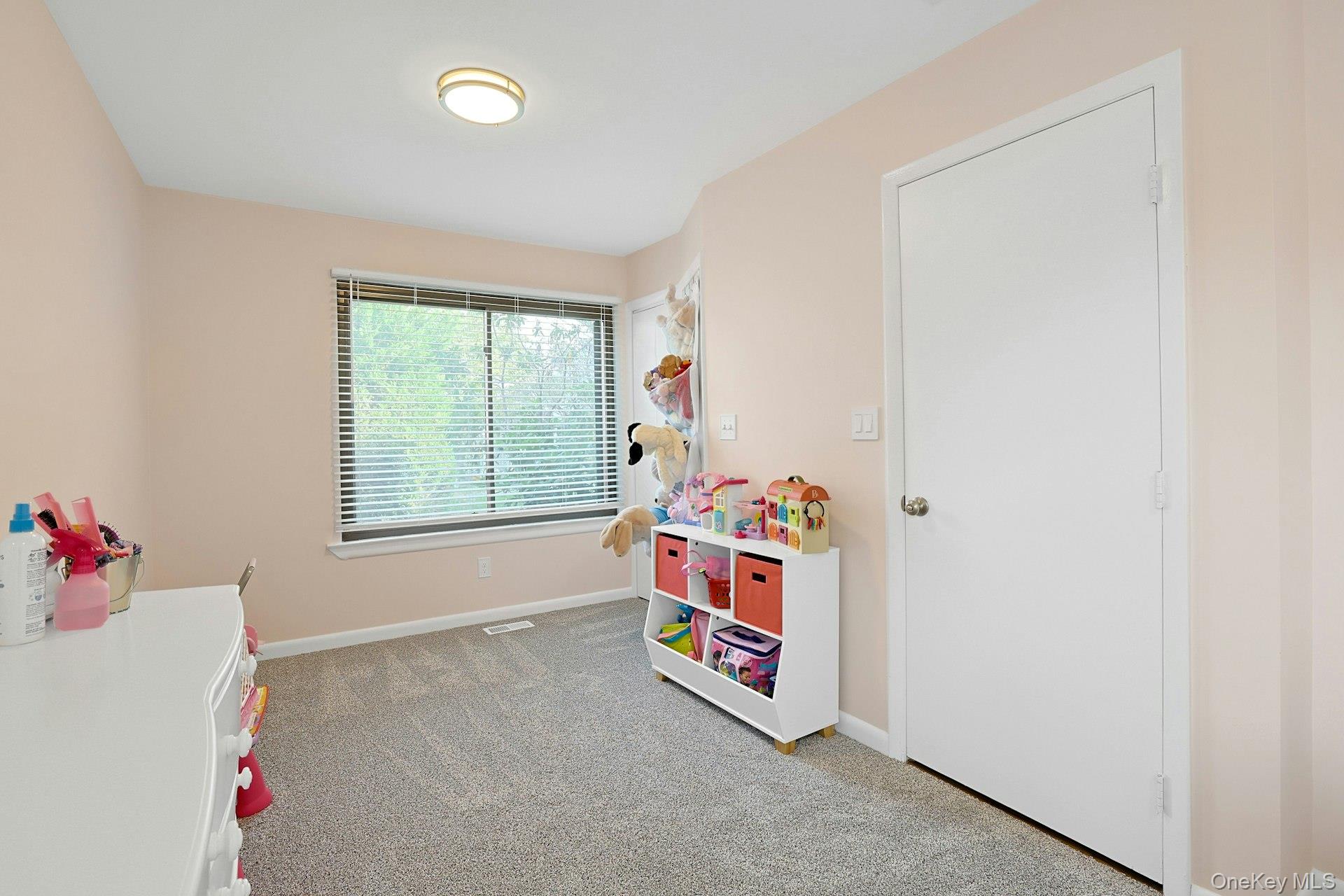 #4 photo, 108 Sunfish Landing, Mohegan Lake , NY 10547