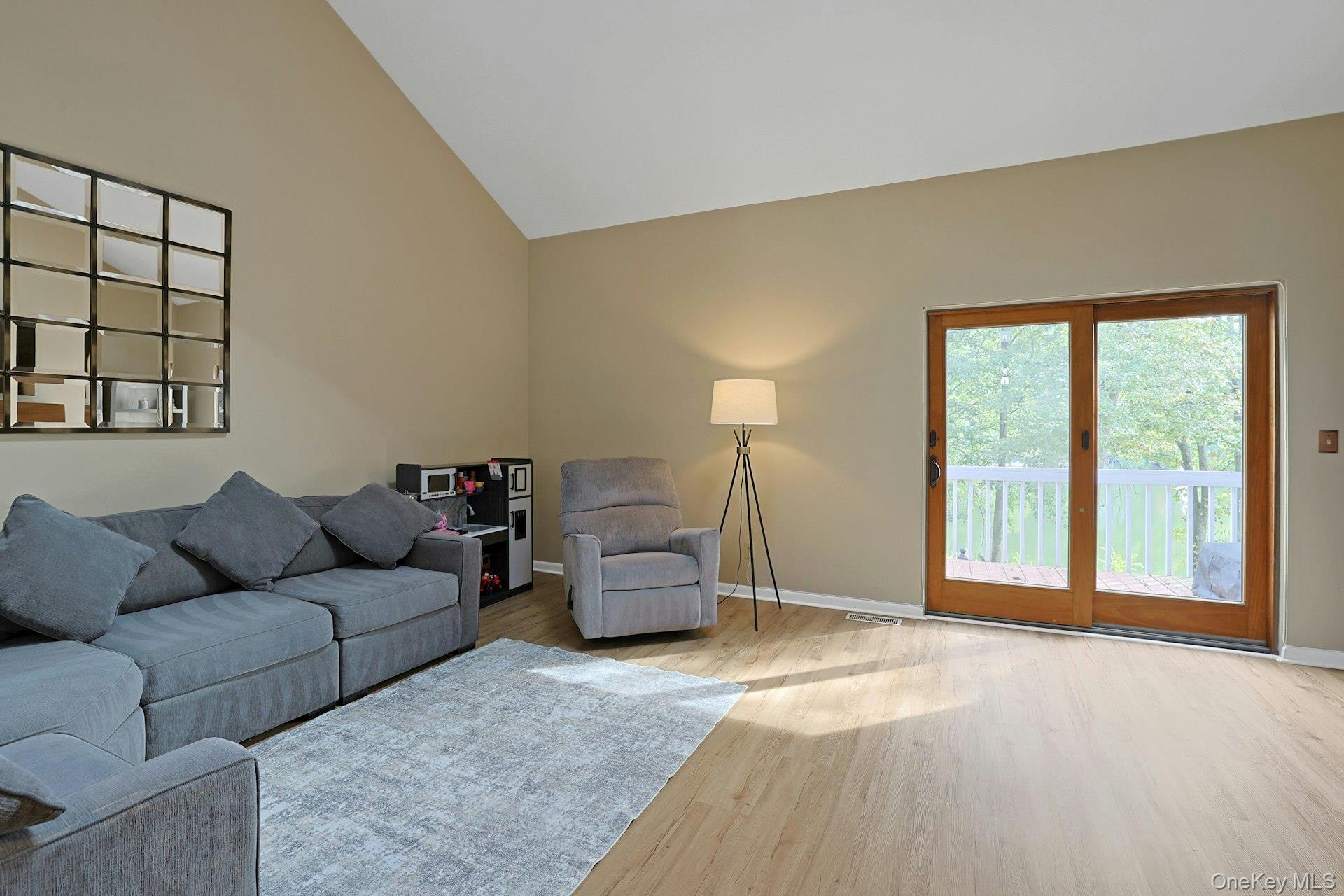 #7 photo, 108 Sunfish Landing, Mohegan Lake , NY 10547