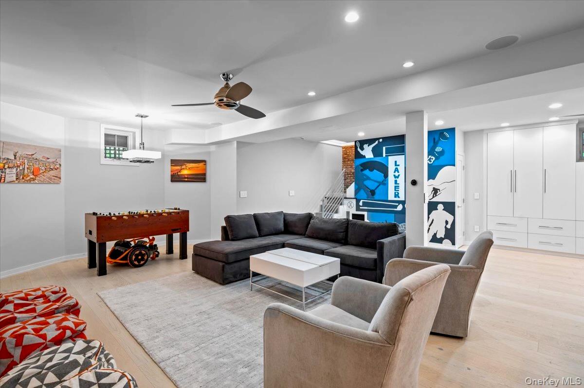 #20 photo, 201 N Broadway, Nyack , NY 10960