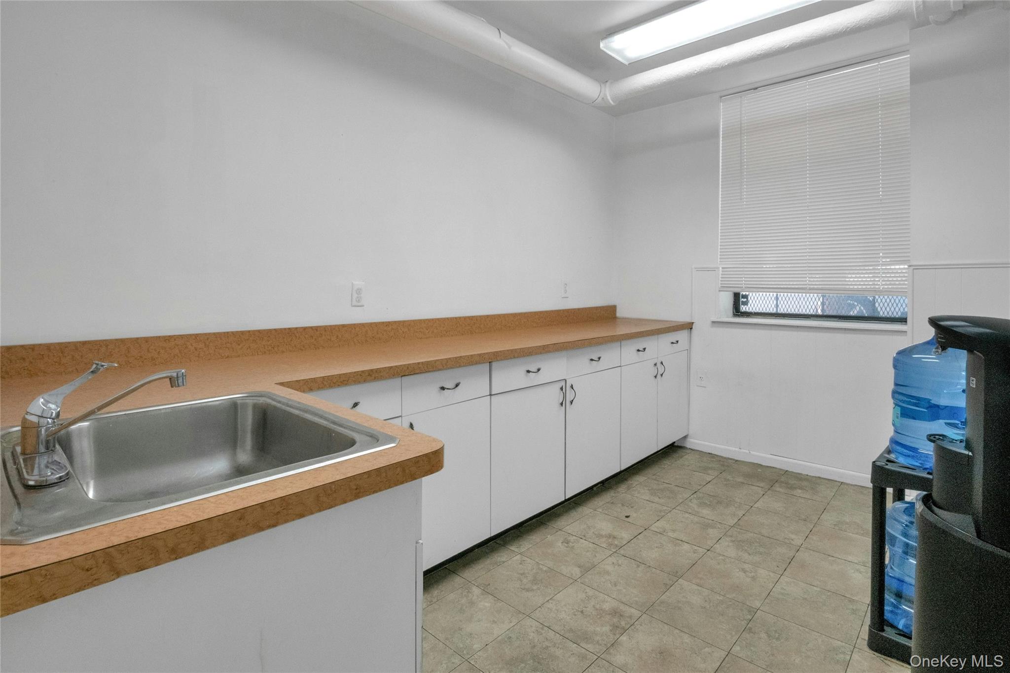 #12 photo, 2400 Davidson Avenue, Bronx , NY 10468