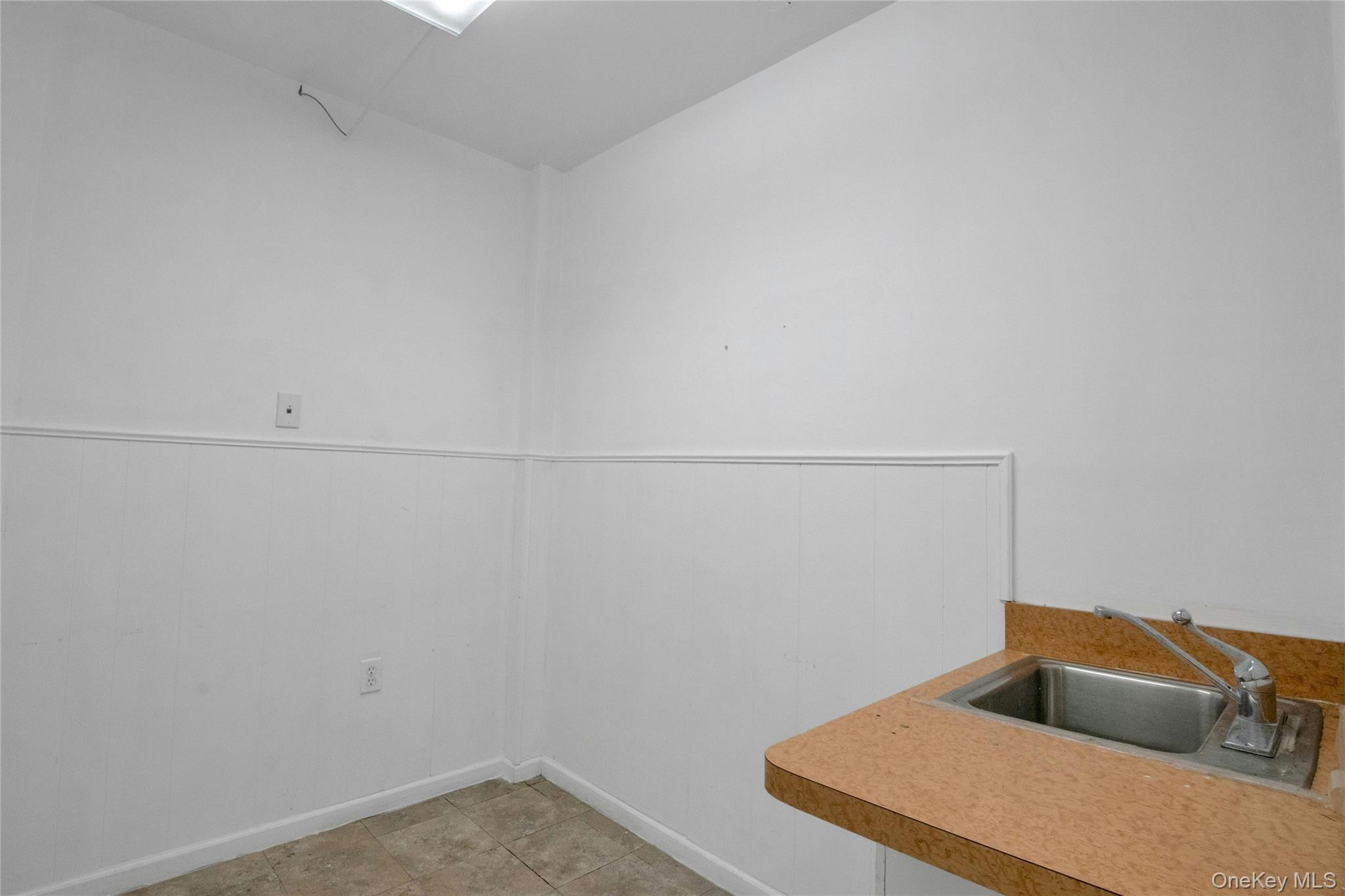 #9 photo, 2400 Davidson Avenue, Bronx , NY 10468