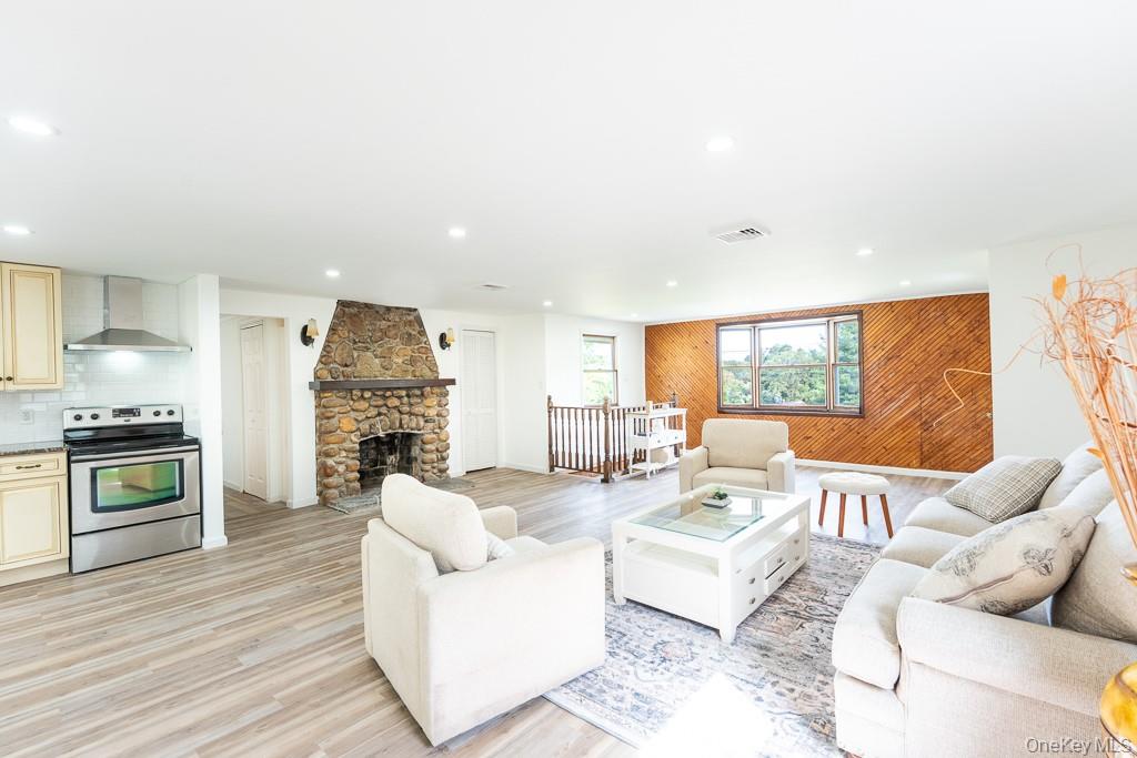 #11 photo, 202 Second Road, 纽约州 Wappingers Falls , NY 12590