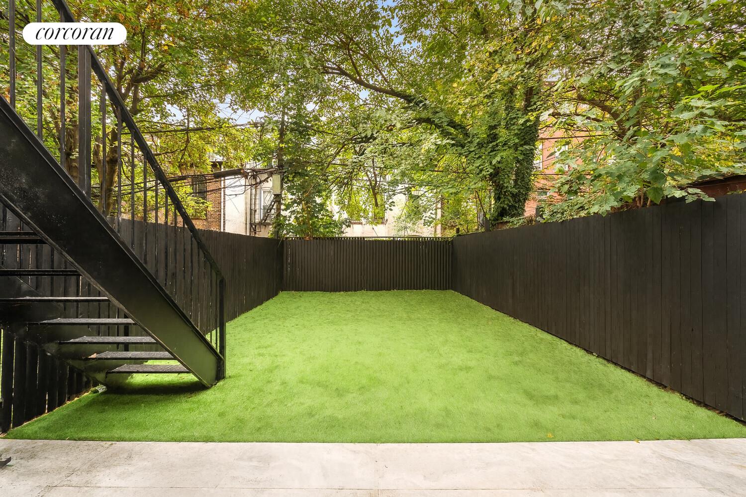 #8 photo, 942 PUTNAM Avenue, Stuyvesant Heights , NY 11221