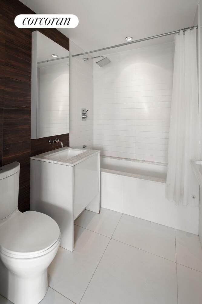 #7 photo, 2 Northside Piers, ブルックリン区 Williamsburg,North , NY 11249