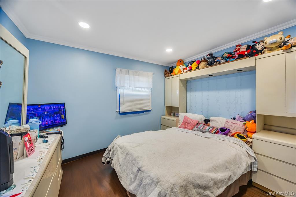 #11 photo, 131 Eastwood Boulevard, Centereach , NY 11720