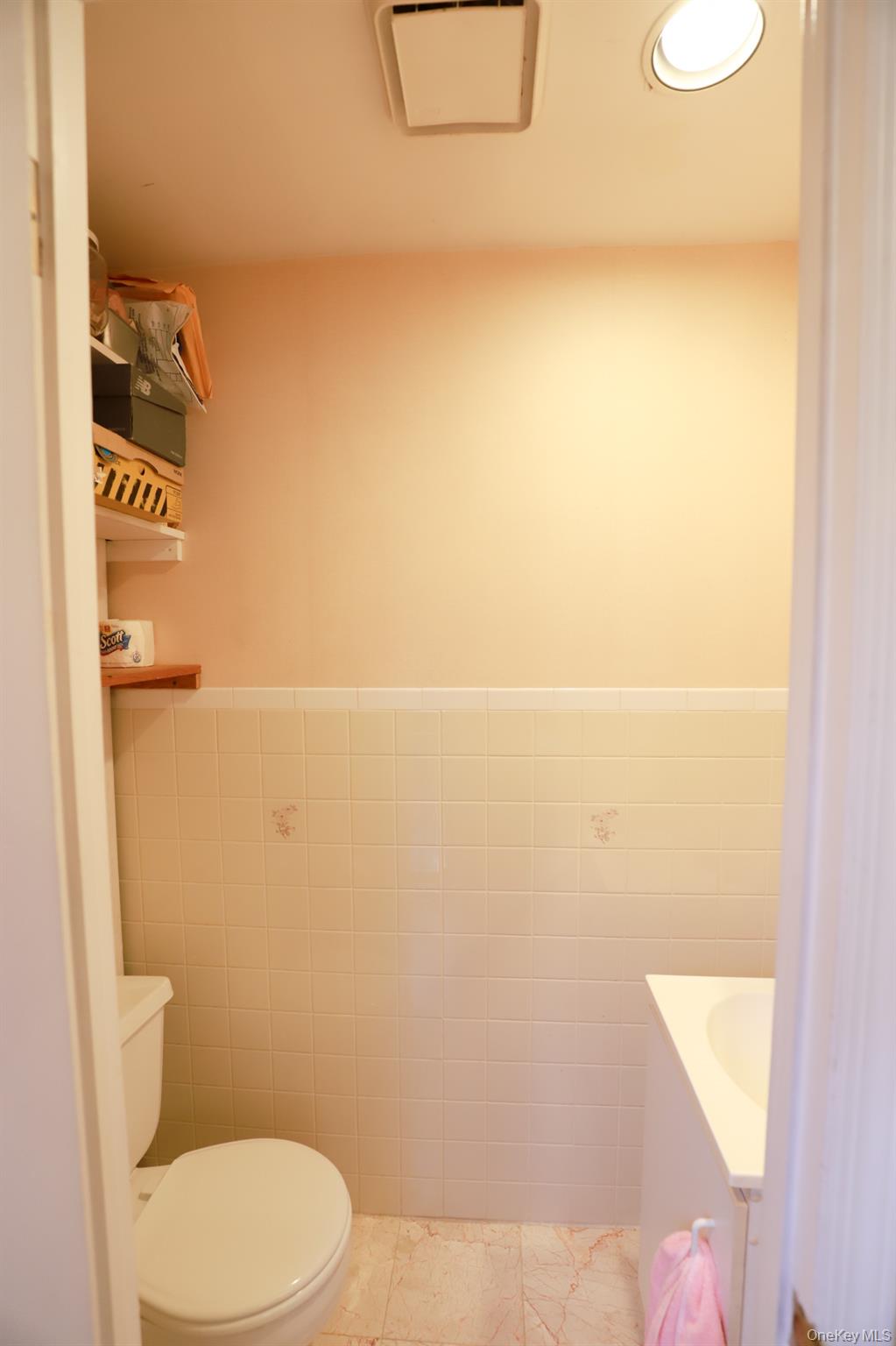 #20 photo, 93-25 71st Drive, Forest Hills , NY 11375