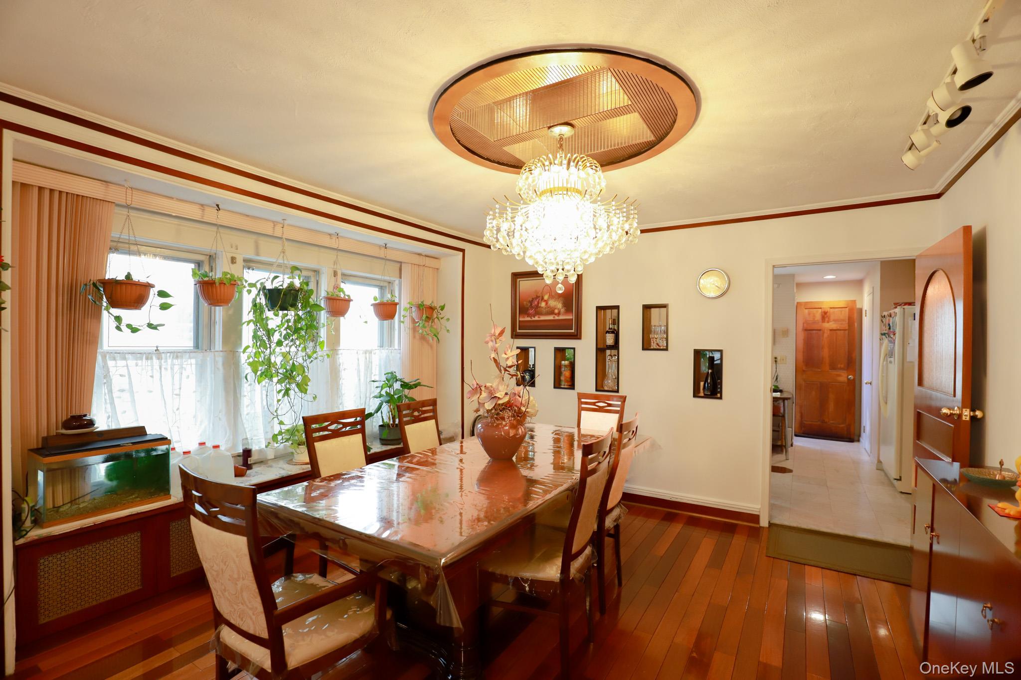 #3 photo, 93-25 71st Drive, Forest Hills , NY 11375