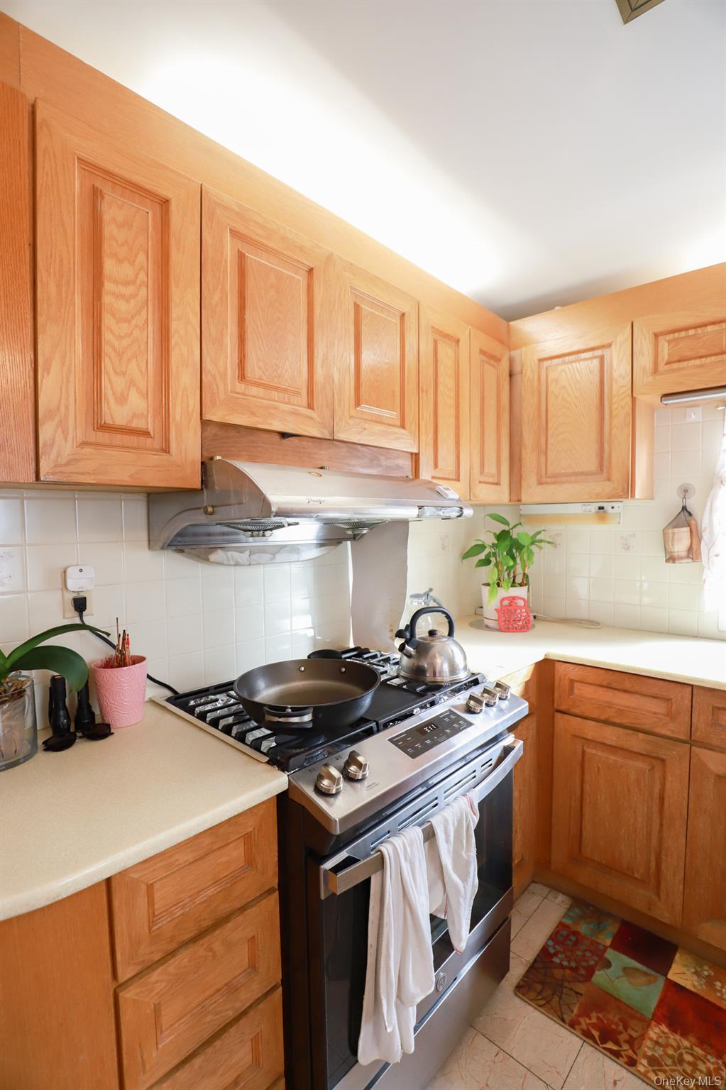 #7 photo, 93-25 71st Drive, Forest Hills , NY 11375