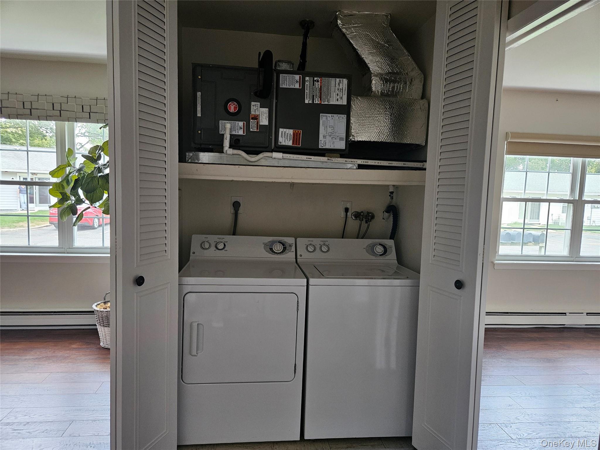 #7 photo, 232 Blackpool Court, Ridge , NY 11961