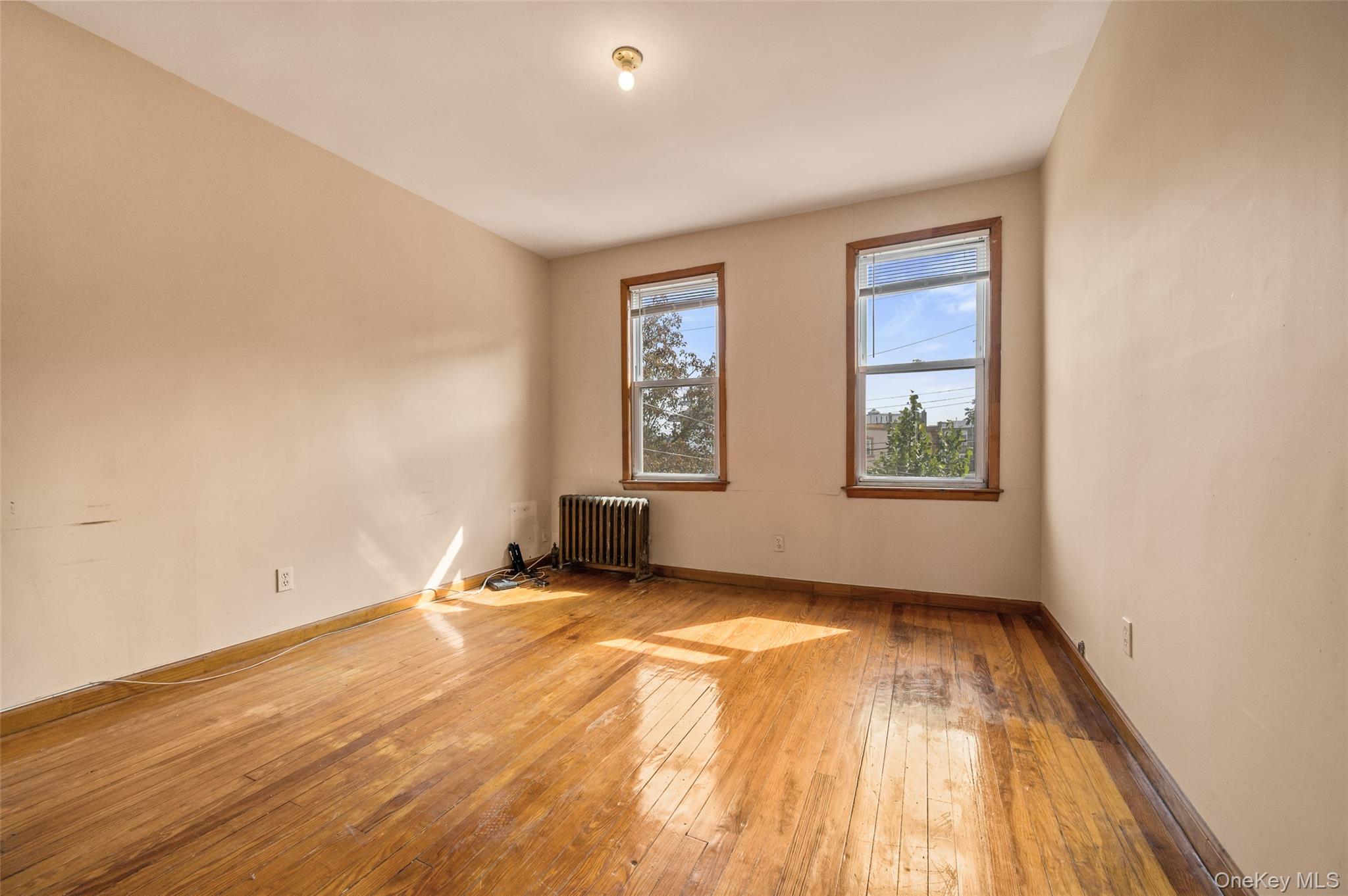 #19 photo, 77-35 66th Drive, Middle Village , NY 11379