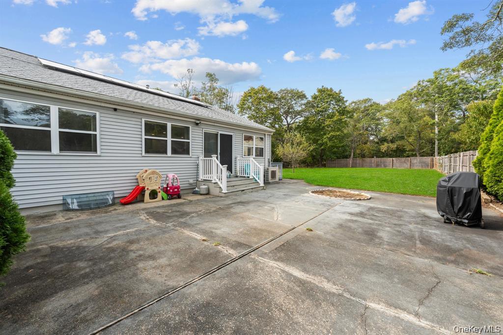 #17 photo, 111 Cedar Oaks Avenue, Farmingville , NY 11738