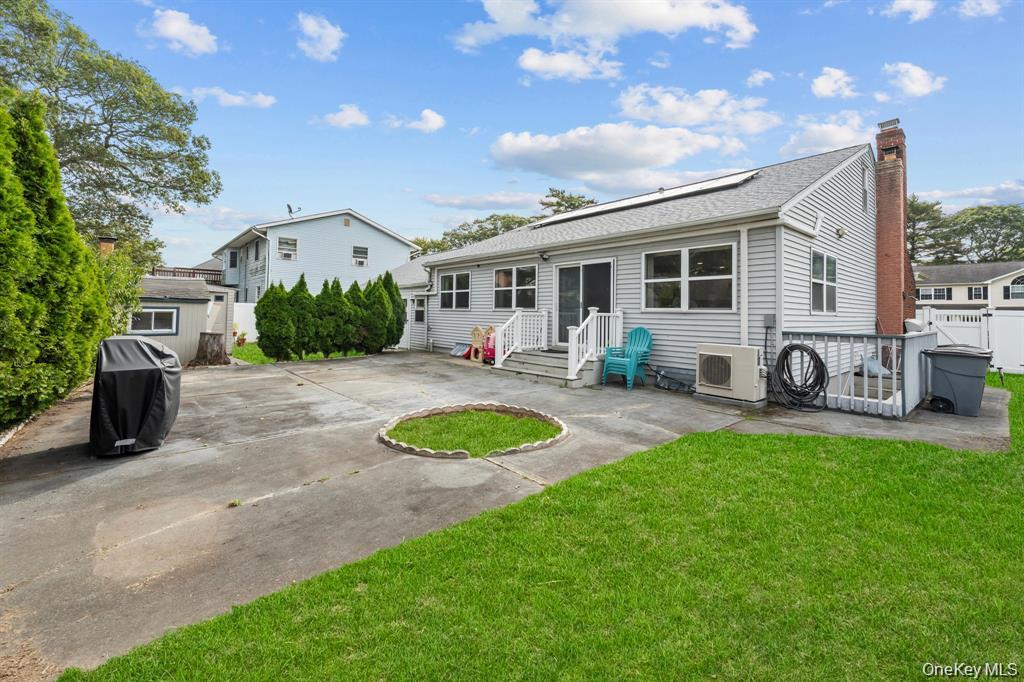 #18 photo, 111 Cedar Oaks Avenue, Farmingville , NY 11738