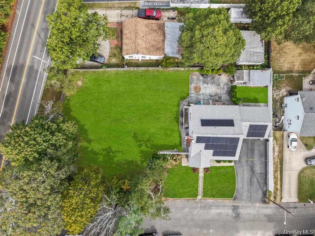 #19 photo, 111 Cedar Oaks Avenue, Farmingville , NY 11738