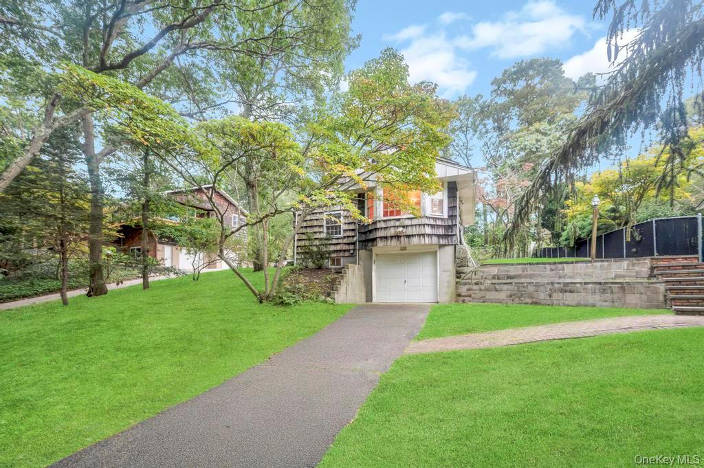 #2 photo, 14 Woodvale Avenue, Kings Park , NY 11754