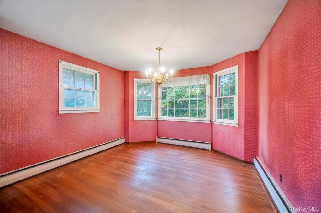 #7 photo, 14 Woodvale Avenue, Kings Park , NY 11754