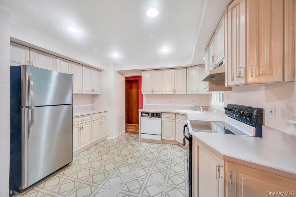 #9 photo, 14 Woodvale Avenue, Kings Park , NY 11754