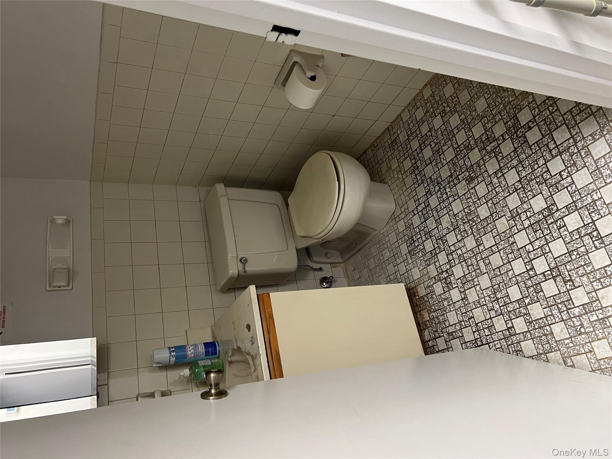 #5 photo, 92-29 Queens Boulevard, Rego Park , NY 11374