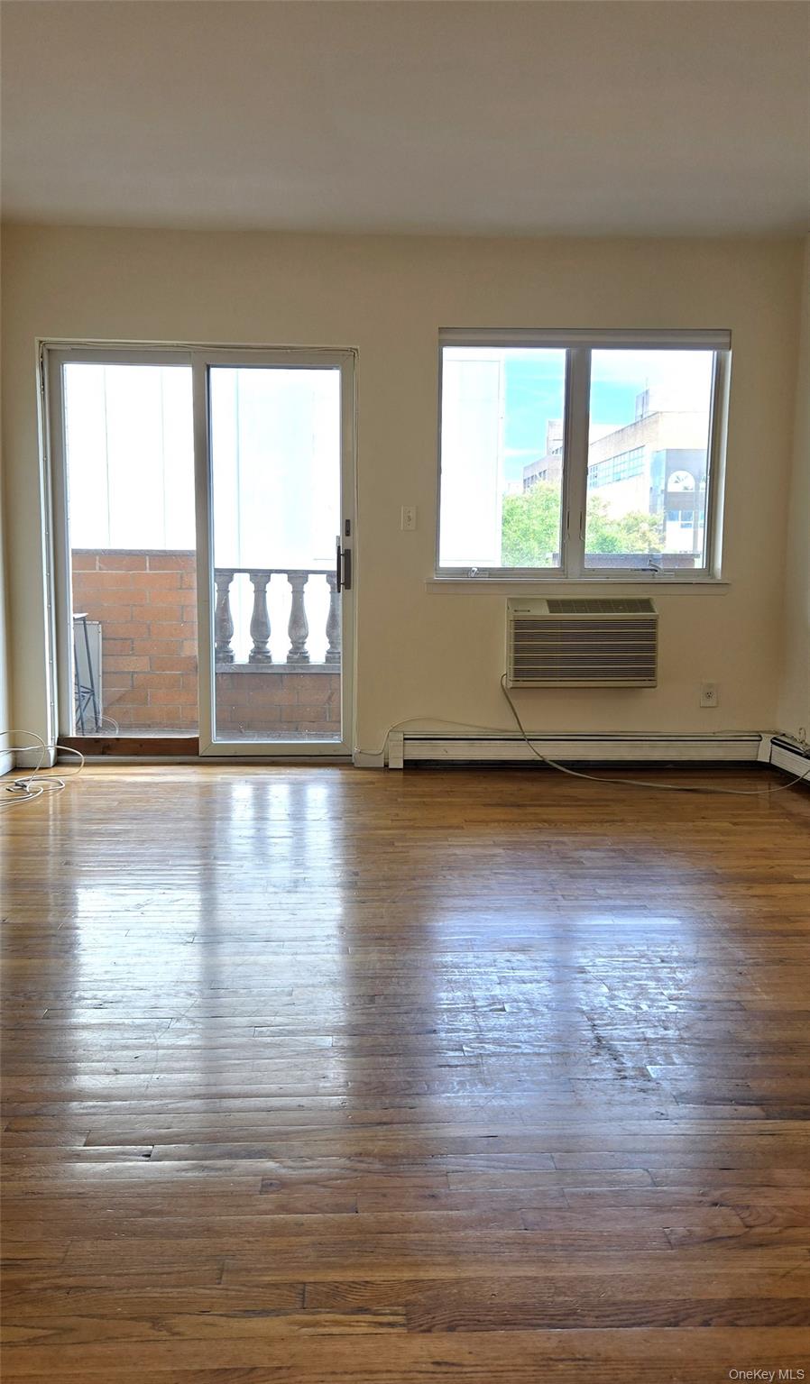 #1 photo, 29-17 31st Avenue, अस्टोरिया Astoria , NY 11010