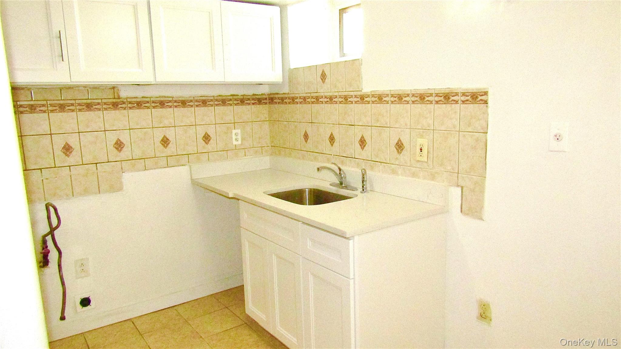 #9 photo, 10411 200th Street, Saint Albans , NY 11412