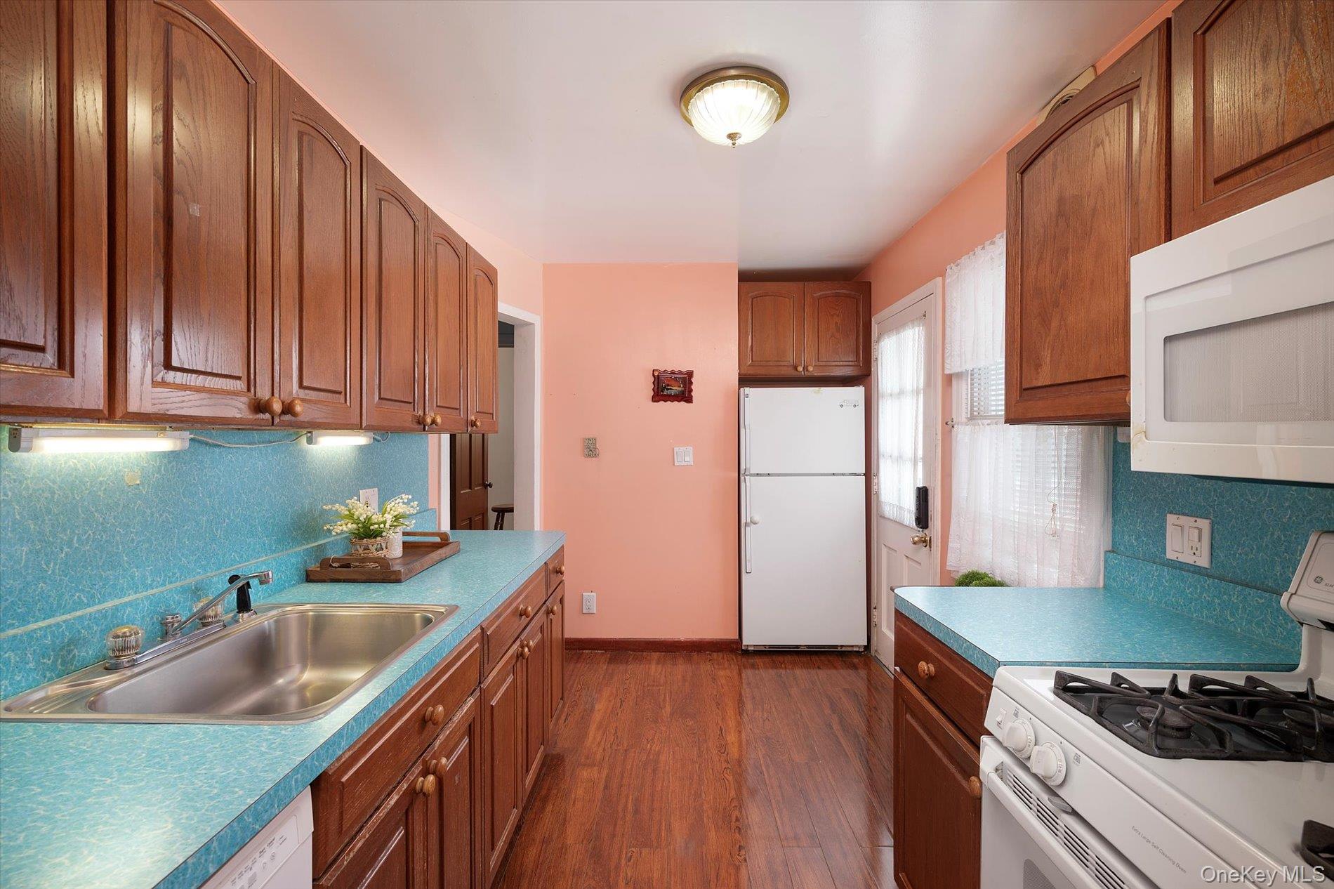 #12 photo, 2926 Court Street, Oceanside , NY 11572