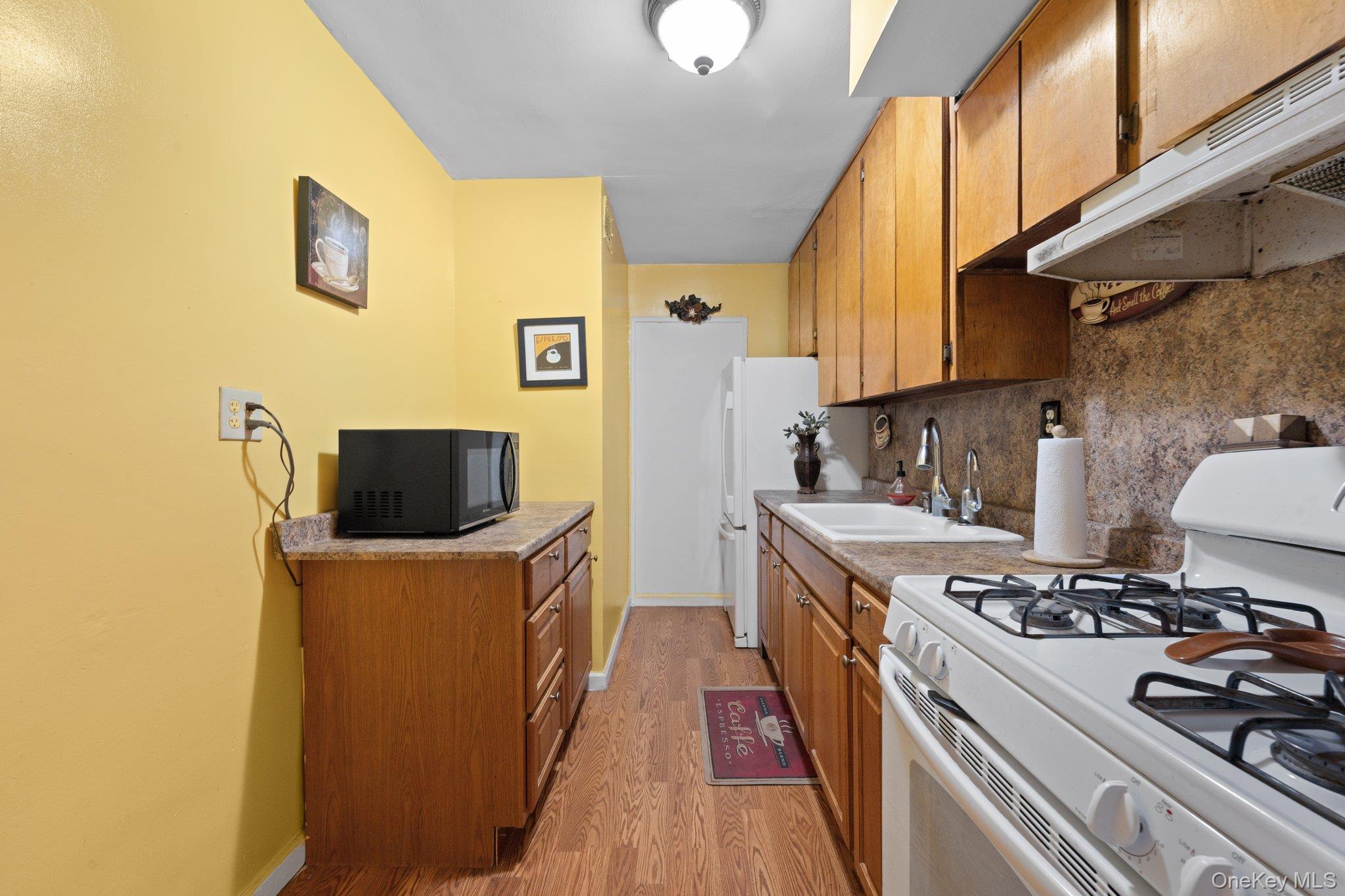 #12 photo, 88-25 155 Avenue, Howard Beach , NY 11414