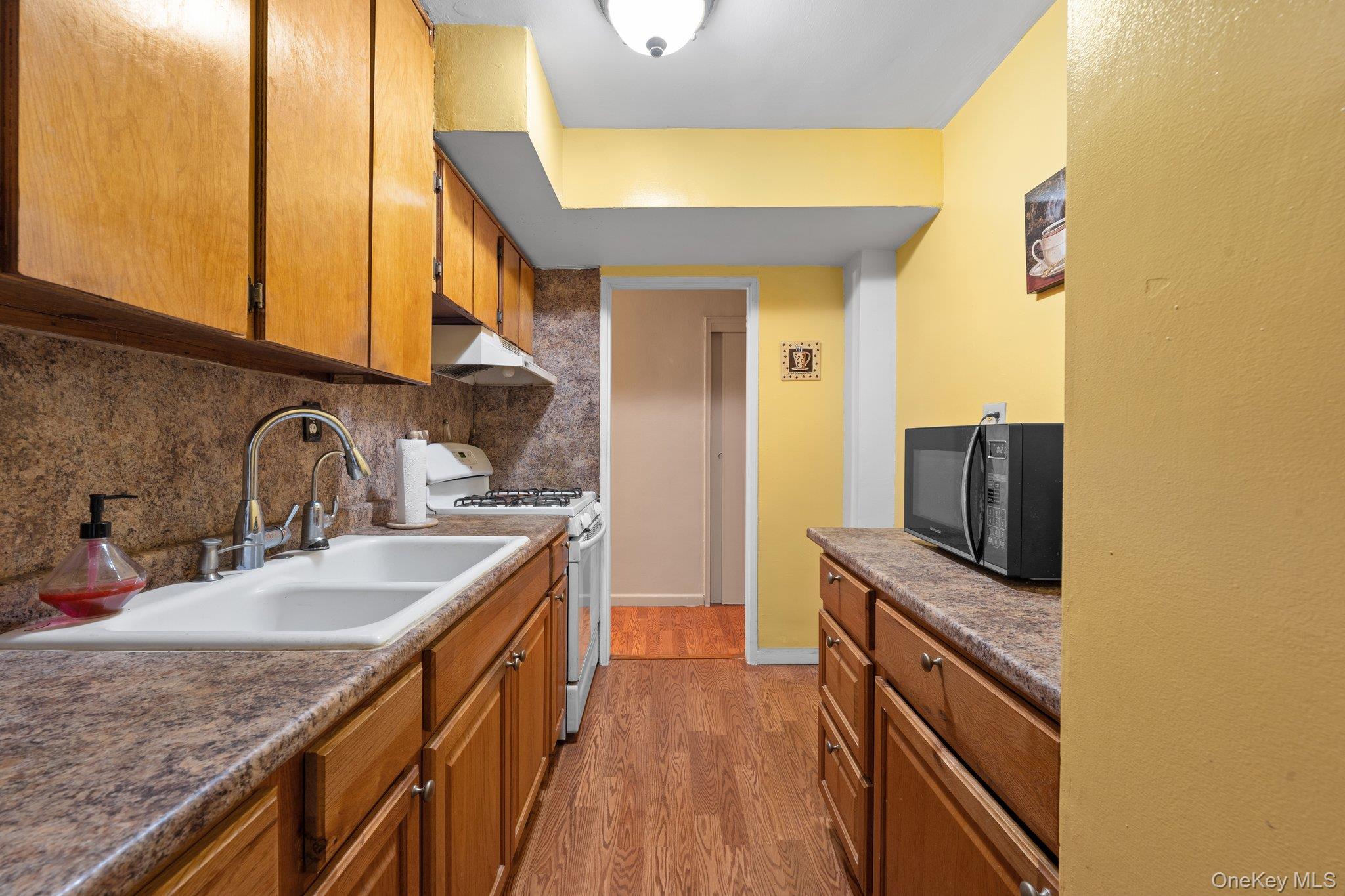 #15 photo, 88-25 155 Avenue, Howard Beach , NY 11414