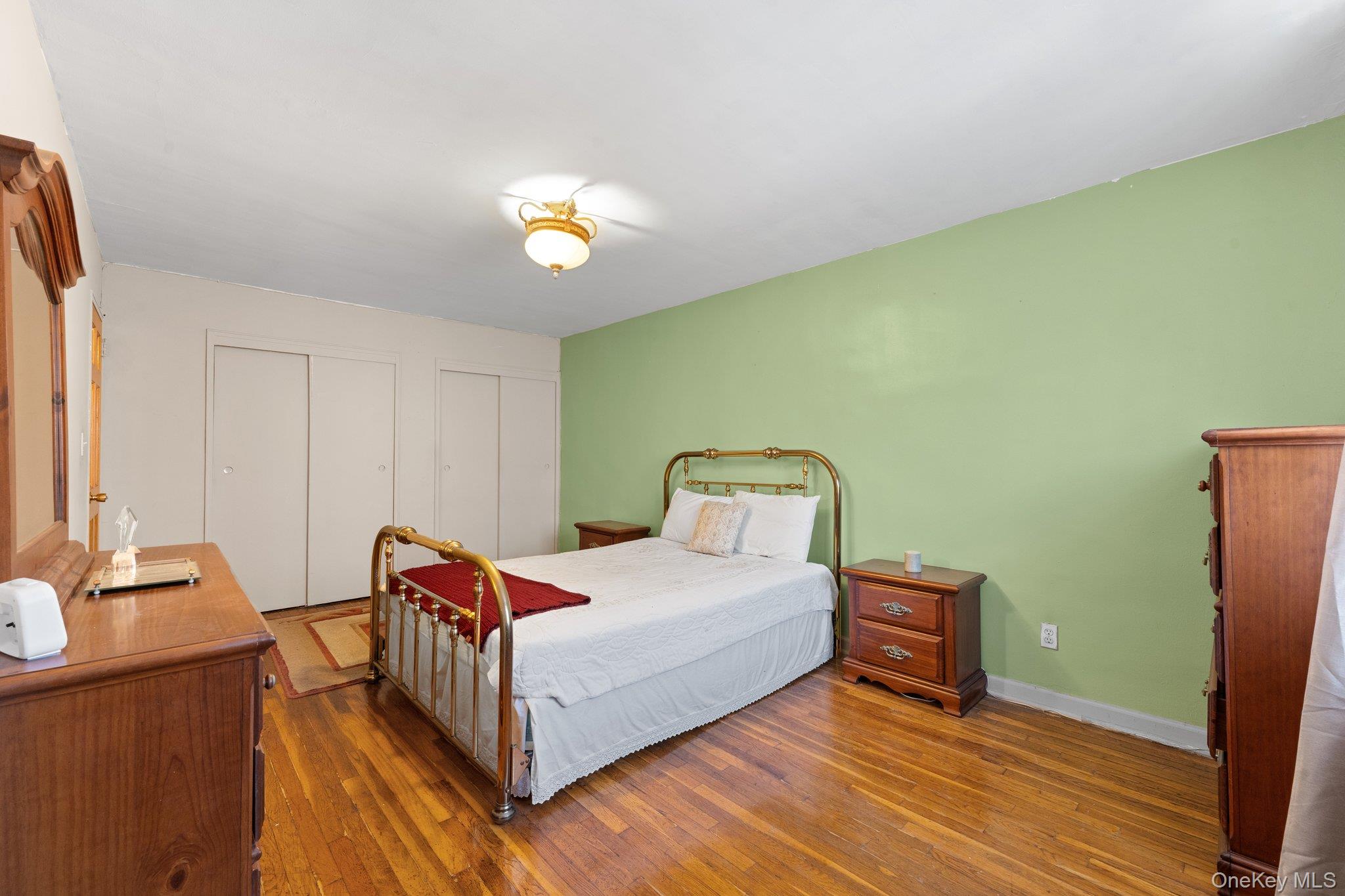 #19 photo, 88-25 155 Avenue, Howard Beach , NY 11414