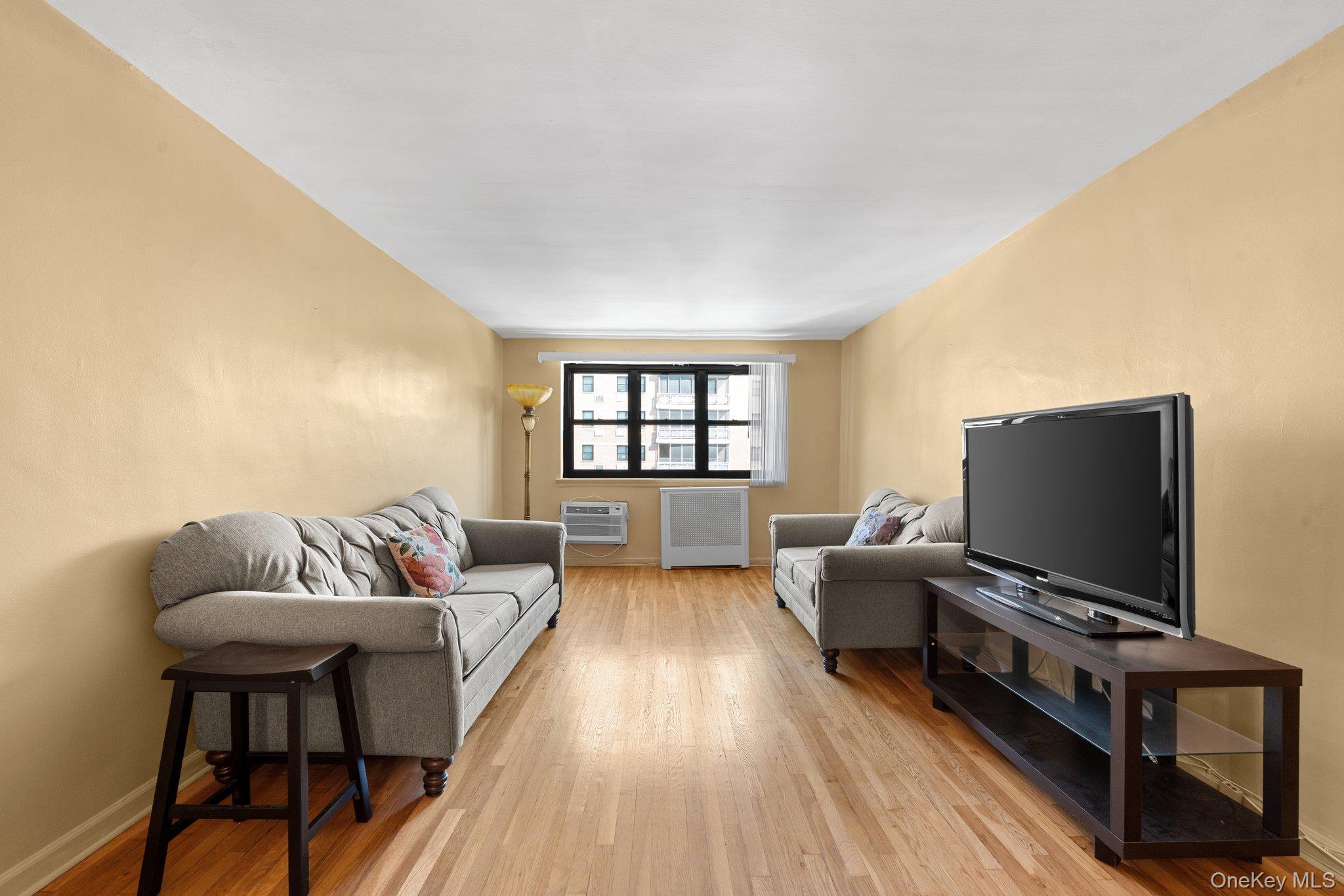 #8 photo, 88-25 155 Avenue, Howard Beach , NY 11414